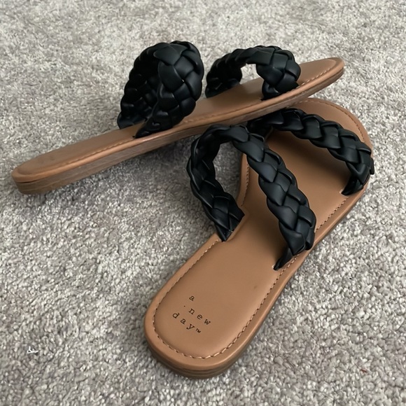 Sandals - Picture 2 of 2